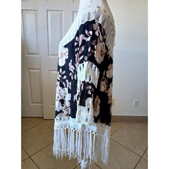 Crochet Fringe V Neck M short Sleeve Peasant Top Floral Tassels Lace Bohemian - Picture 4 of 14